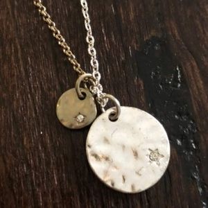 Premiere Designs ”over the moon” necklace